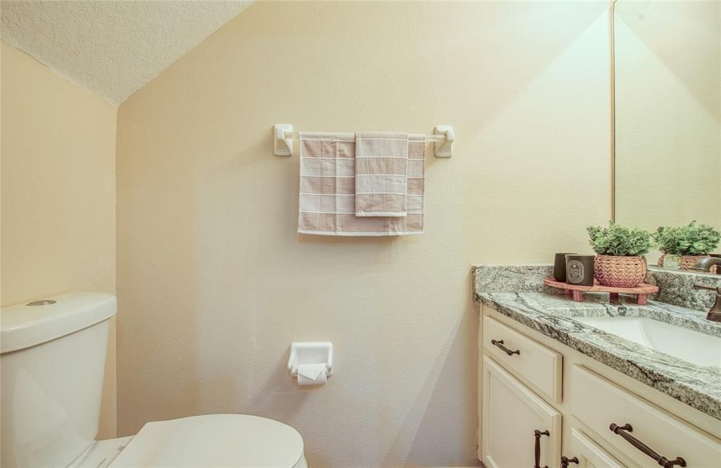 En Venta: $279,000 (2 camas, 2 baños, 1378 Pies cuadrados)