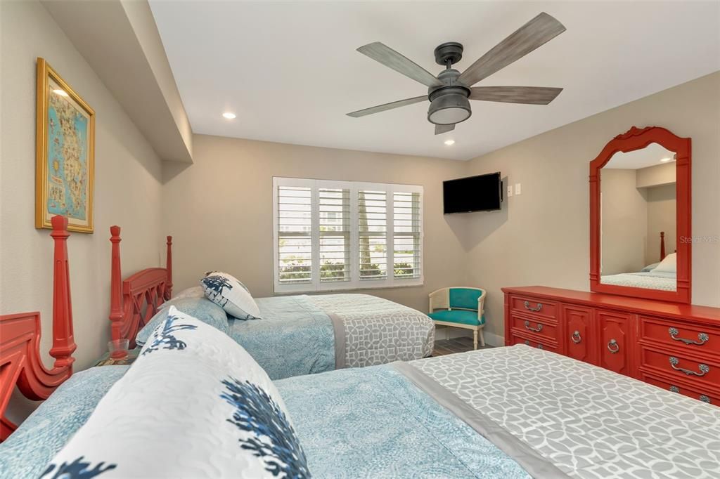 En Venta: $499,000 (2 camas, 2 baños, 1360 Pies cuadrados)