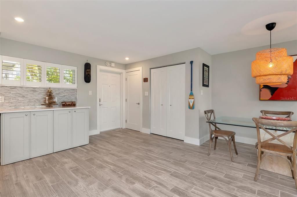 En Venta: $499,000 (2 camas, 2 baños, 1360 Pies cuadrados)