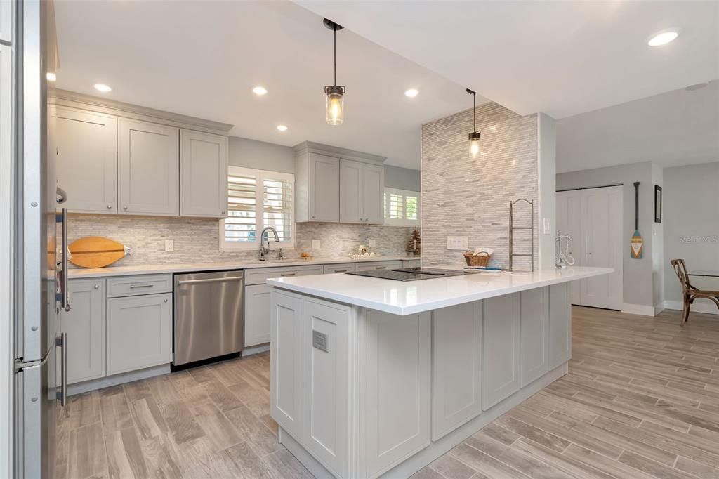 En Venta: $499,000 (2 camas, 2 baños, 1360 Pies cuadrados)