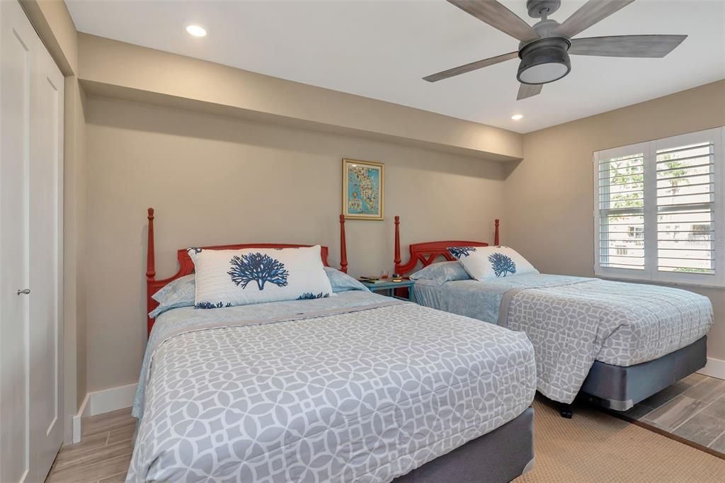 En Venta: $499,000 (2 camas, 2 baños, 1360 Pies cuadrados)