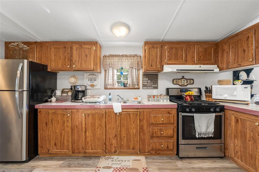 Activo con contrato: $299,999 (3 camas, 2 baños, 1728 Pies cuadrados)