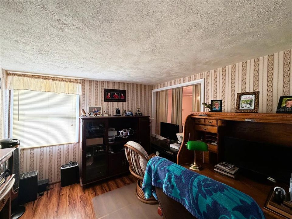 For Sale: $131,000 (2 beds, 2 baths, 1428 Square Feet)