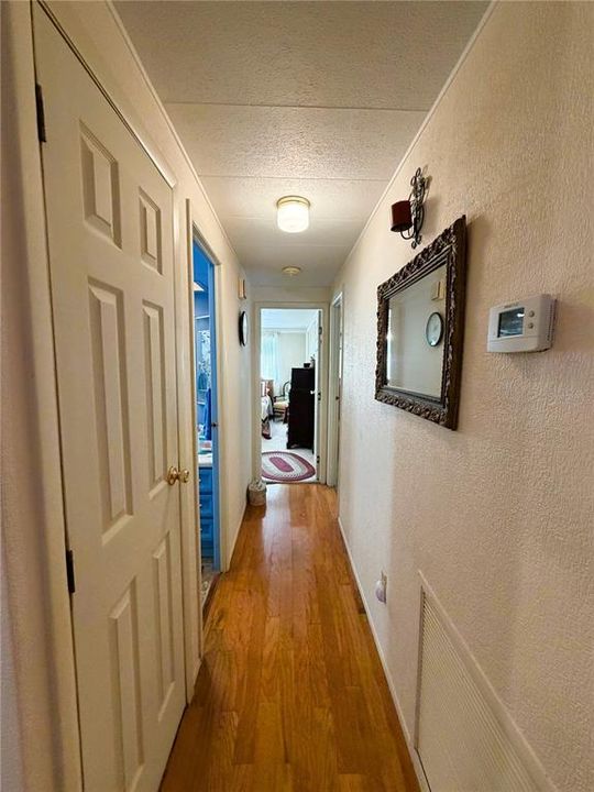 For Sale: $131,000 (2 beds, 2 baths, 1428 Square Feet)