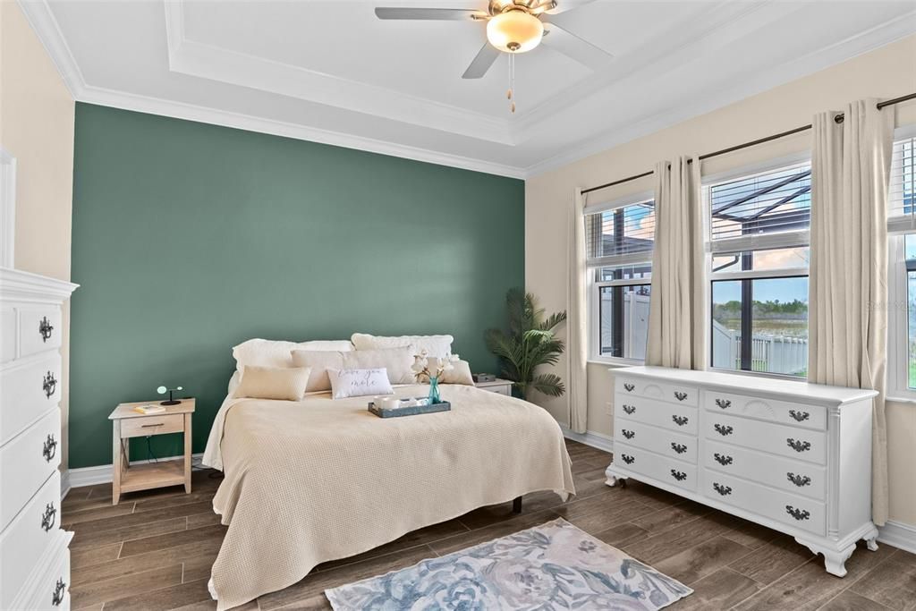Activo con contrato: $524,900 (4 camas, 3 baños, 2453 Pies cuadrados)