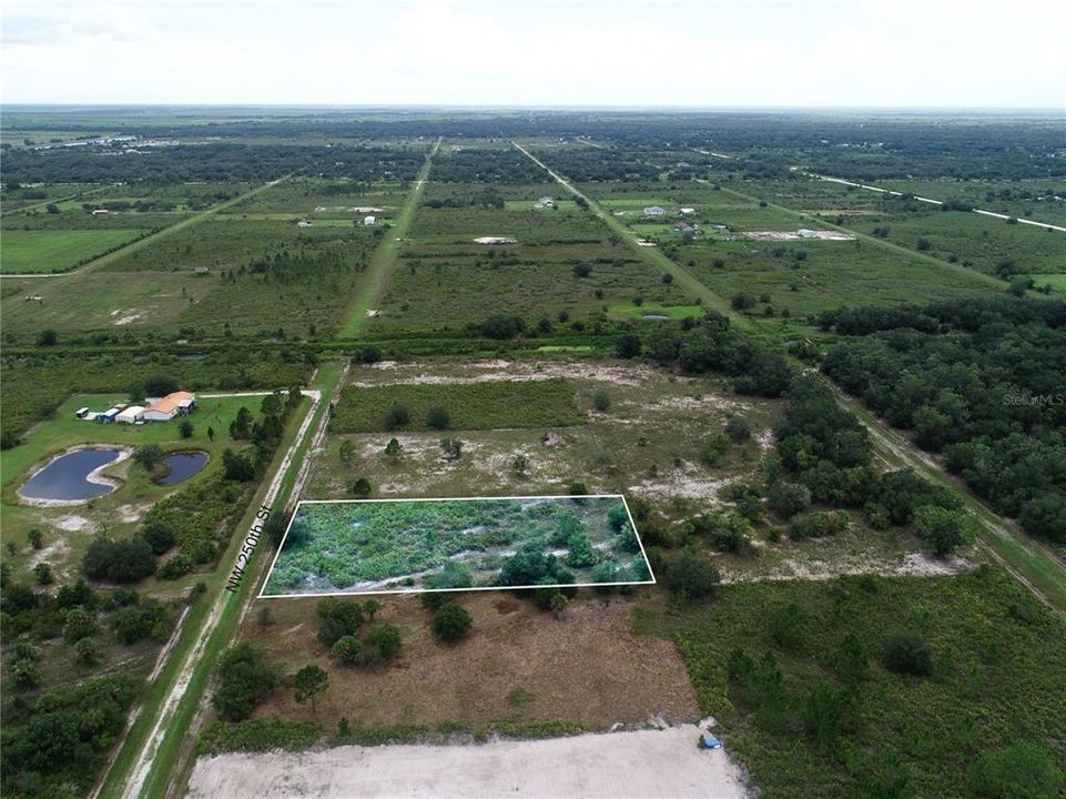 На продажу: $30,000 (1.25 acres)
