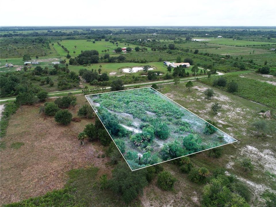 На продажу: $30,000 (1.25 acres)