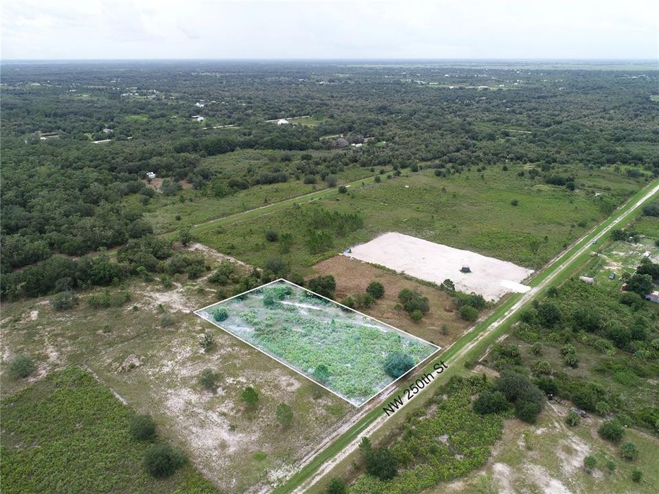 На продажу: $30,000 (1.25 acres)