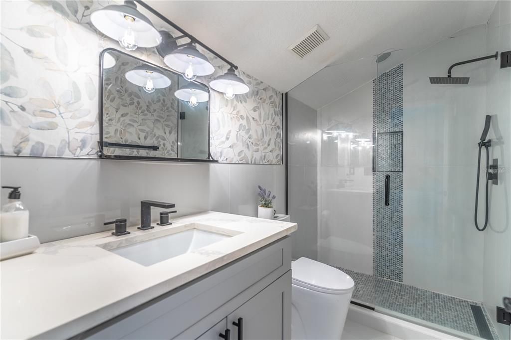 For Sale: $1,150,000 (5 beds, 5 baths, 3879 Square Feet)