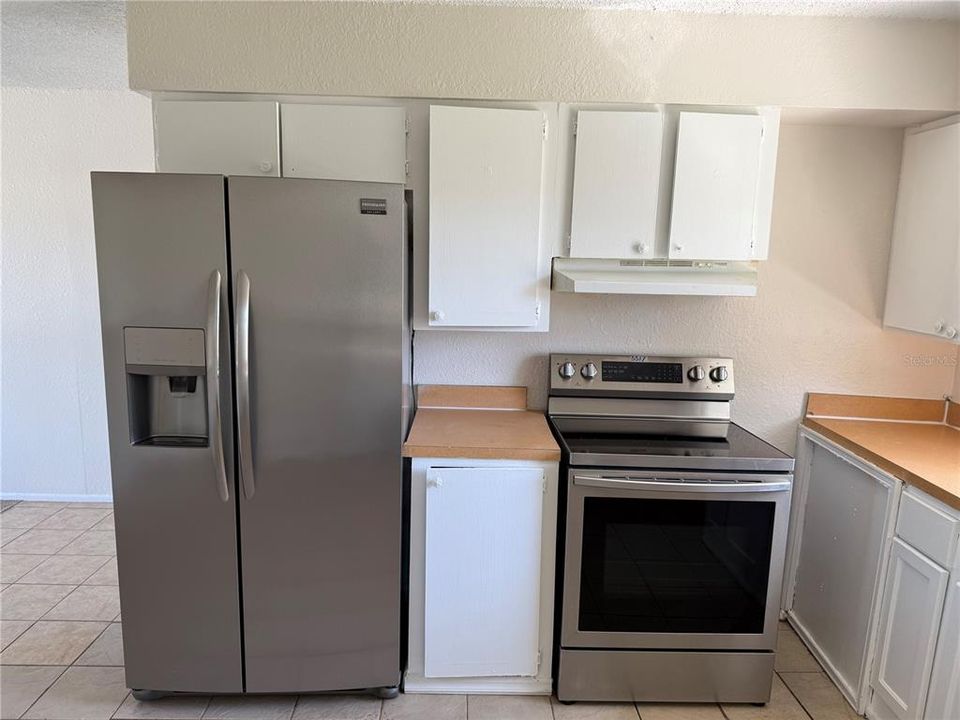 В аренду: $1,300 (2 спален, 1 ванн, 772 Квадратных фут)