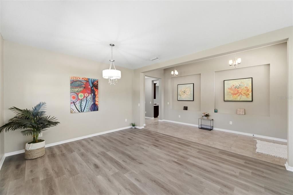Active With Contract: $515,000 (4 beds, 3 baths, 2655 Square Feet)