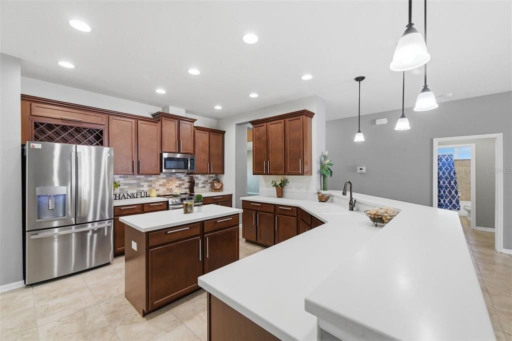 Active With Contract: $515,000 (4 beds, 3 baths, 2655 Square Feet)