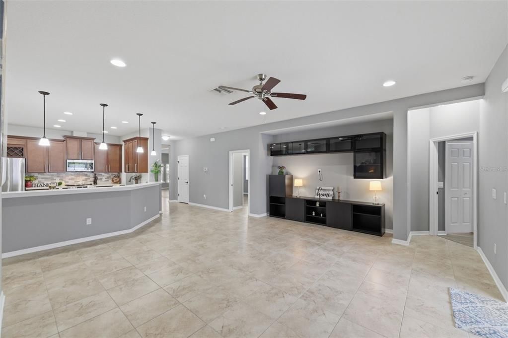 Active With Contract: $515,000 (4 beds, 3 baths, 2655 Square Feet)