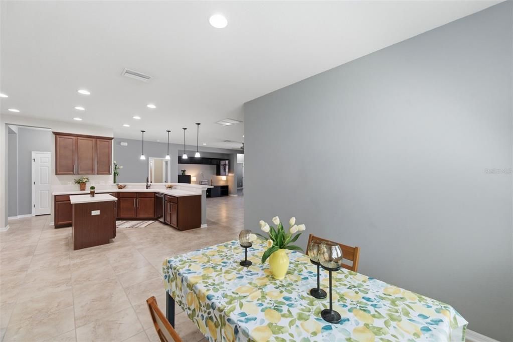 Active With Contract: $515,000 (4 beds, 3 baths, 2655 Square Feet)