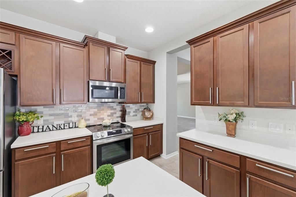 Active With Contract: $515,000 (4 beds, 3 baths, 2655 Square Feet)