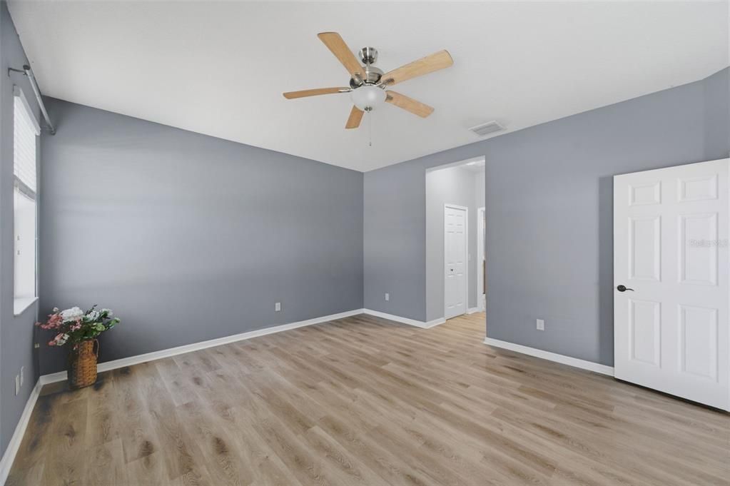 Active With Contract: $515,000 (4 beds, 3 baths, 2655 Square Feet)