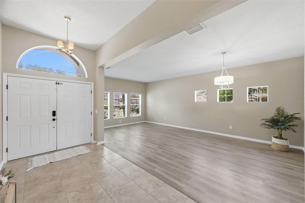 Active With Contract: $515,000 (4 beds, 3 baths, 2655 Square Feet)