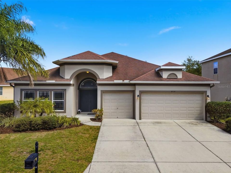 Active With Contract: $515,000 (4 beds, 3 baths, 2655 Square Feet)