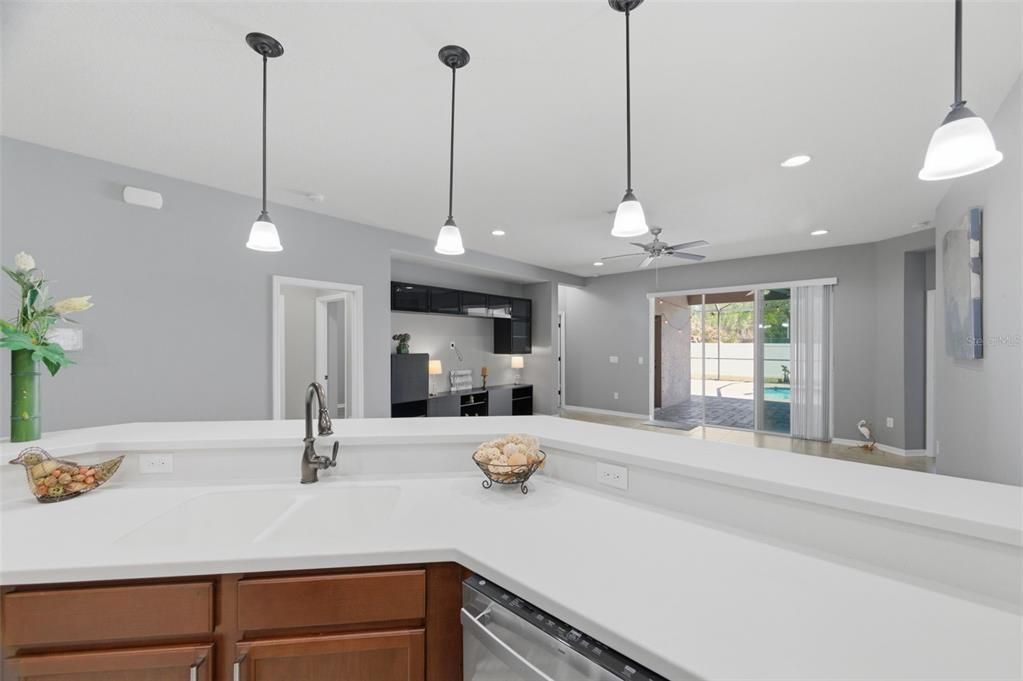 Active With Contract: $515,000 (4 beds, 3 baths, 2655 Square Feet)
