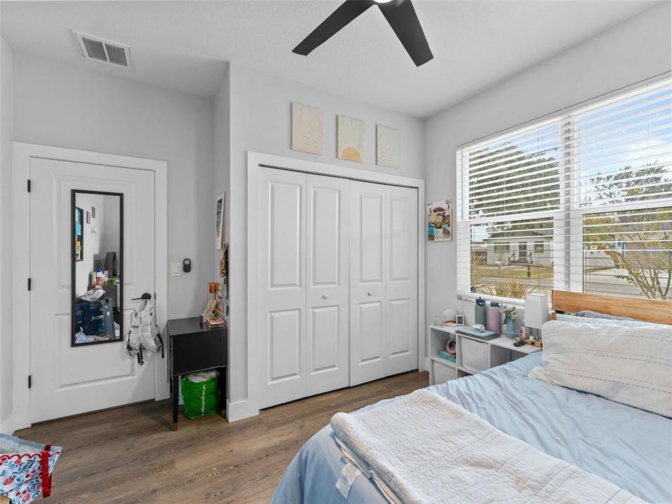 Active With Contract: $3,950 (4 beds, 2 baths, 1764 Square Feet)