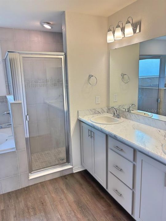 For Sale: $335,000 (4 beds, 2 baths, 1787 Square Feet)