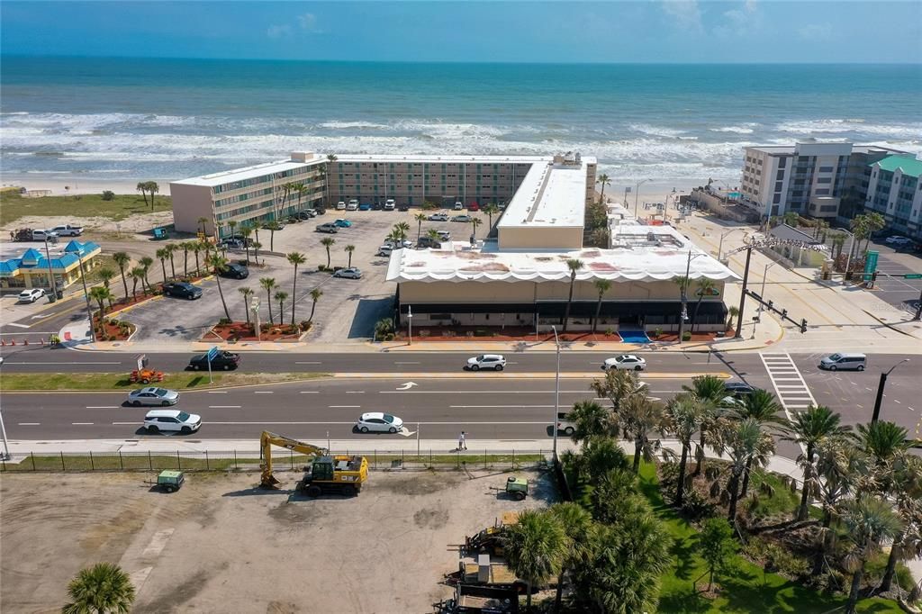 待售: $225,000 (1 贝兹, 1 浴室, 451 平方英尺)