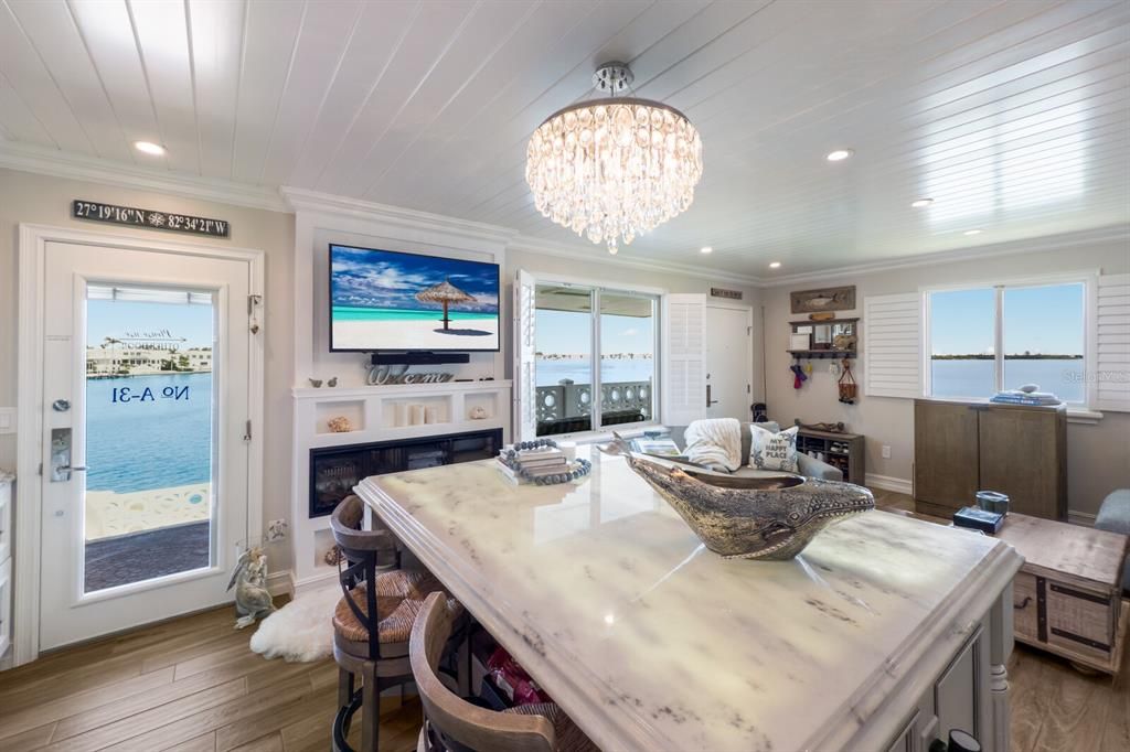 En Venta: $675,000 (2 camas, 1 baños, 816 Pies cuadrados)