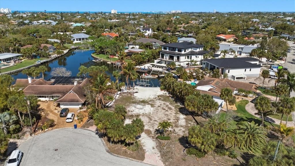 En Venta: $1,750,000 (0.33 acres)