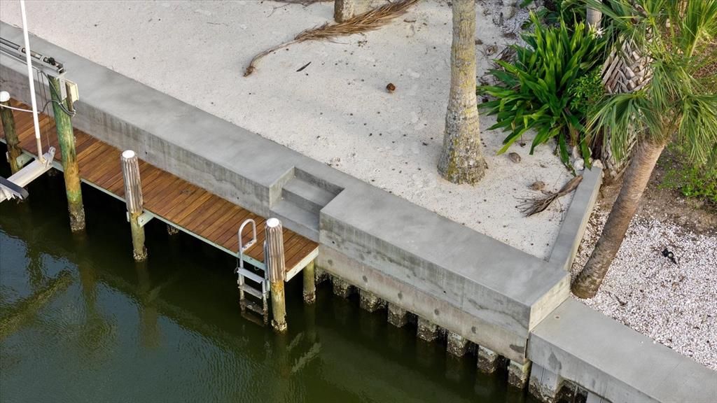 En Venta: $1,750,000 (0.33 acres)