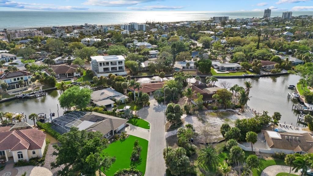 En Venta: $1,750,000 (0.33 acres)