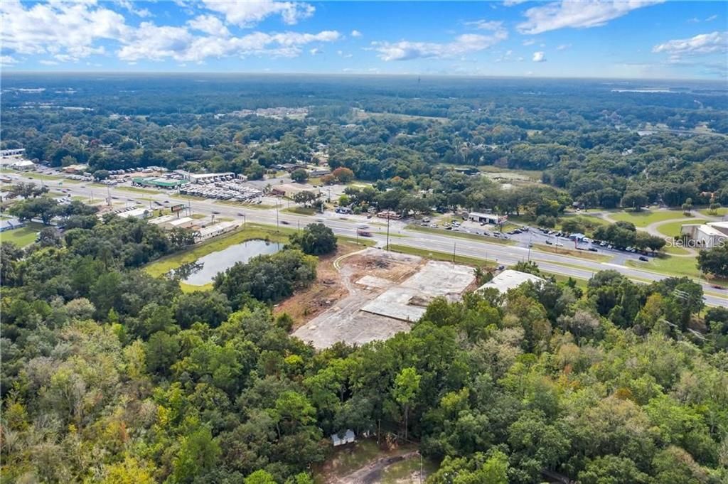 En Venta: $699,000 (1.27 acres)