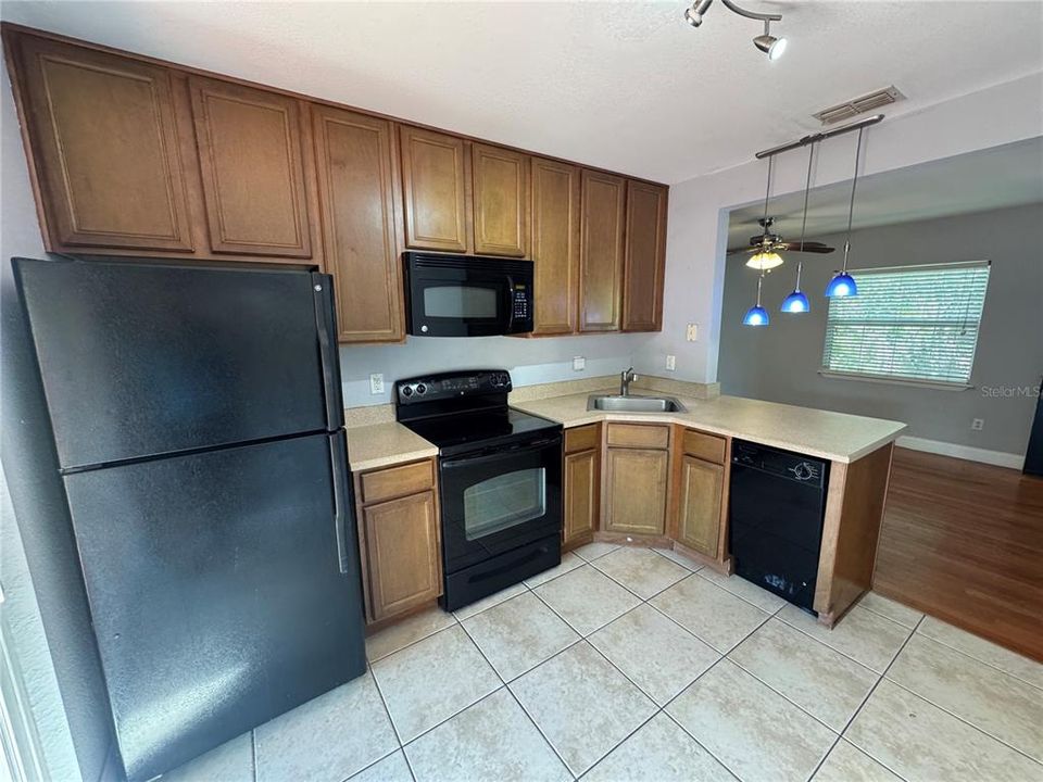 En Renta: $1,650 (2 camas, 1 baños, 677 Pies cuadrados)