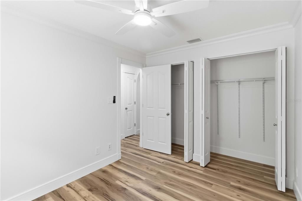 En Venta: $599,900 (3 camas, 2 baños, 2360 Pies cuadrados)