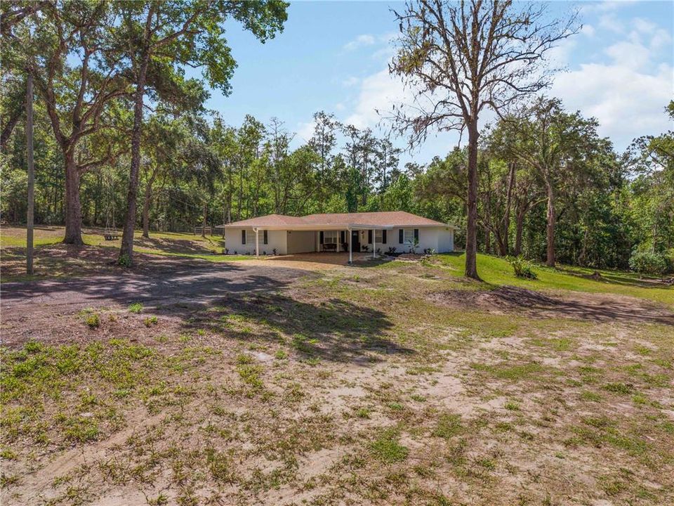 En Venta: $599,900 (3 camas, 2 baños, 2360 Pies cuadrados)