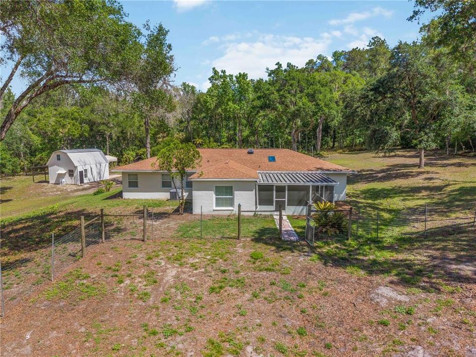 En Venta: $599,900 (3 camas, 2 baños, 2360 Pies cuadrados)