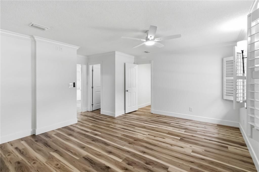 En Venta: $599,900 (3 camas, 2 baños, 2360 Pies cuadrados)