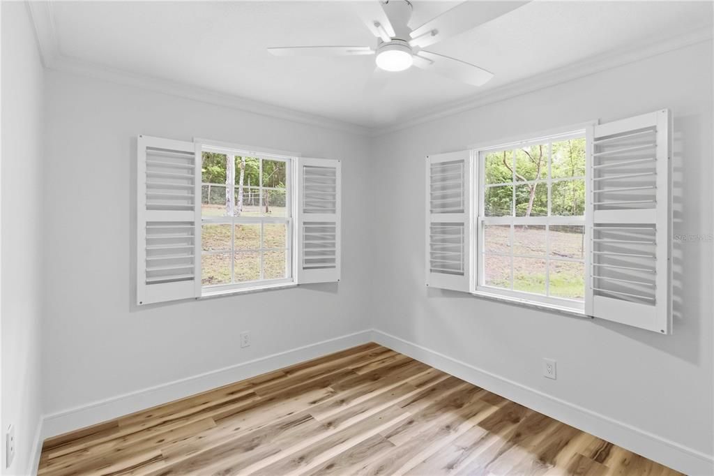 En Venta: $599,900 (3 camas, 2 baños, 2360 Pies cuadrados)