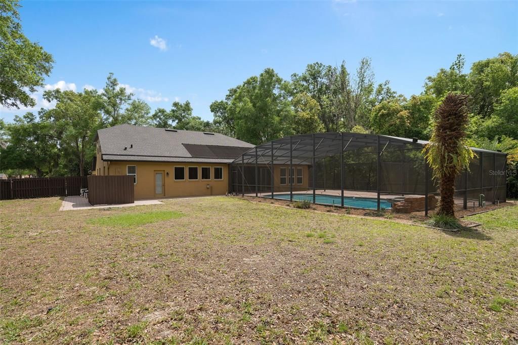 Activo con contrato: $765,000 (4 camas, 3 baños, 3214 Pies cuadrados)