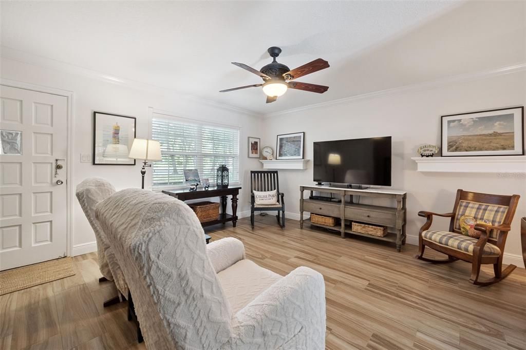 For Sale: $359,900 (3 beds, 1 baths, 1400 Square Feet)