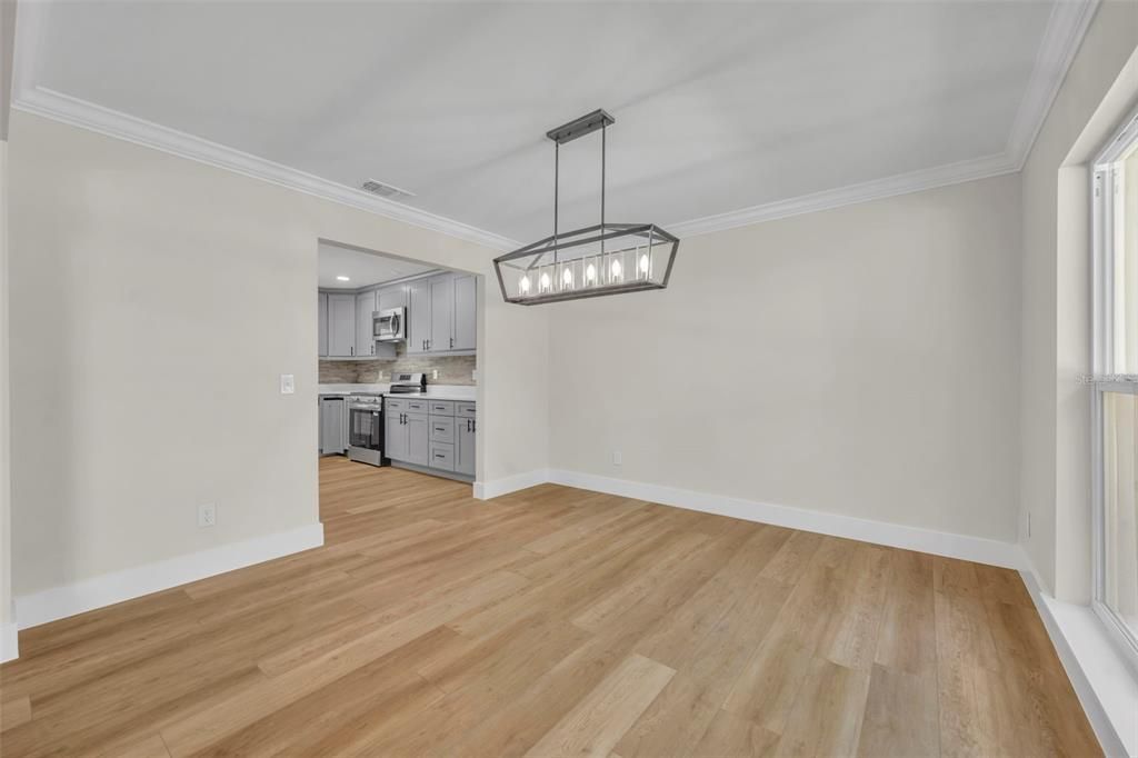 На продажу: $899,000 (3 спален, 2 ванн, 2003 Квадратных фут)