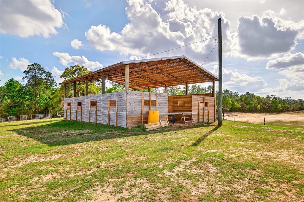 En Venta: $1,250,000 (3 camas, 2 baños, 1800 Pies cuadrados)
