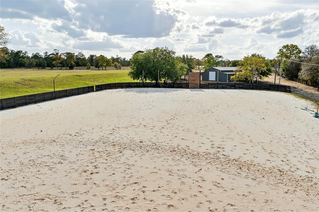 En Venta: $1,250,000 (3 camas, 2 baños, 1800 Pies cuadrados)