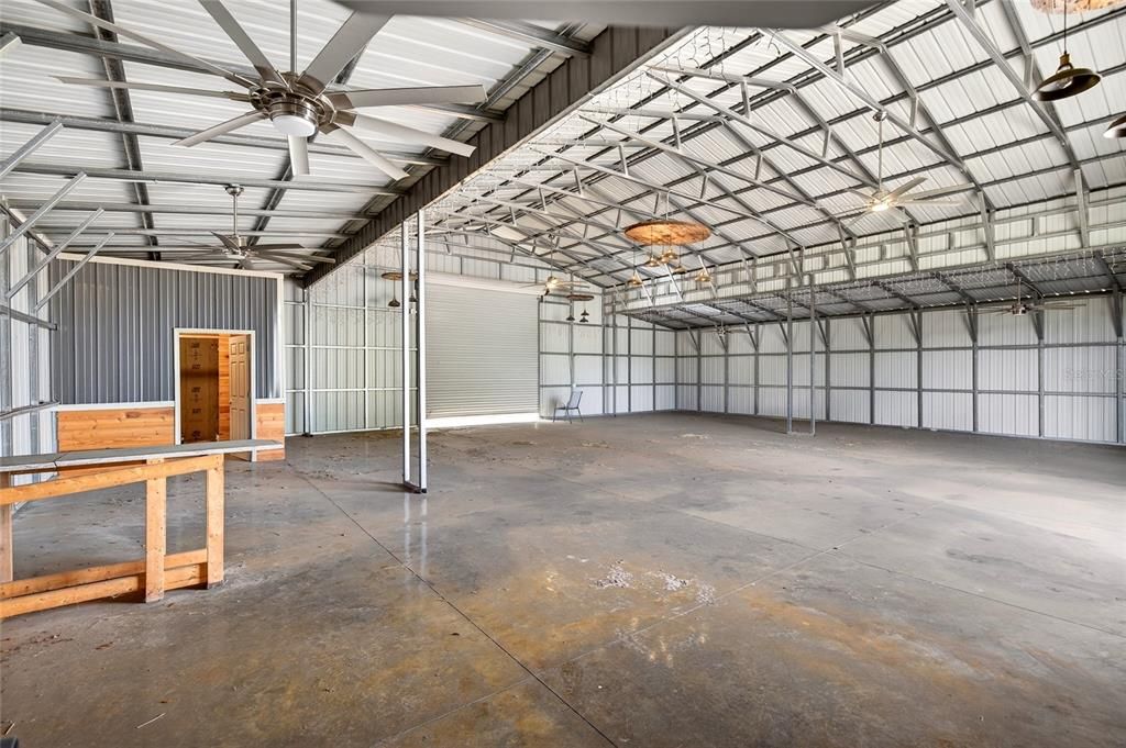 En Venta: $1,250,000 (3 camas, 2 baños, 1800 Pies cuadrados)