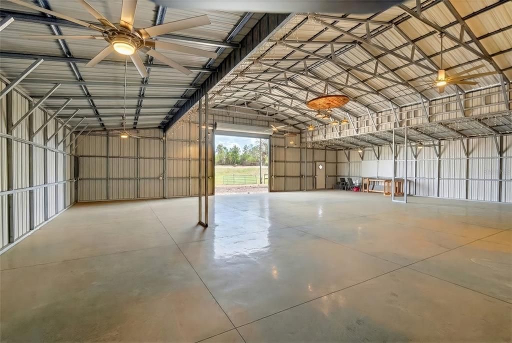 En Venta: $1,250,000 (3 camas, 2 baños, 1800 Pies cuadrados)