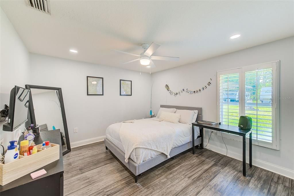 Active With Contract: $795,000 (5 beds, 3 baths, 2619 Square Feet)