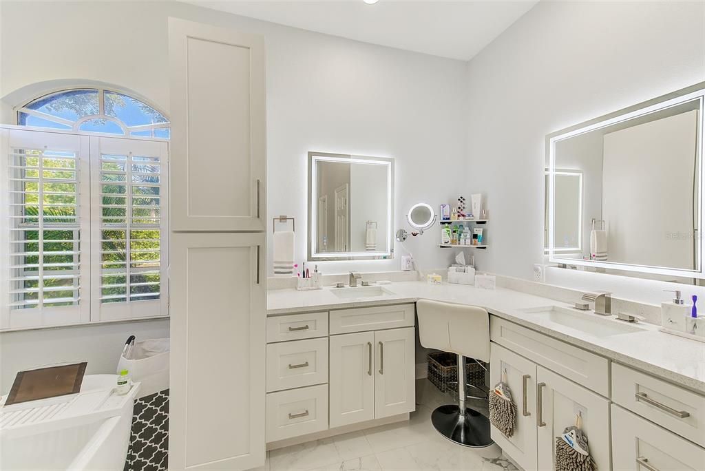 Active With Contract: $795,000 (5 beds, 3 baths, 2619 Square Feet)