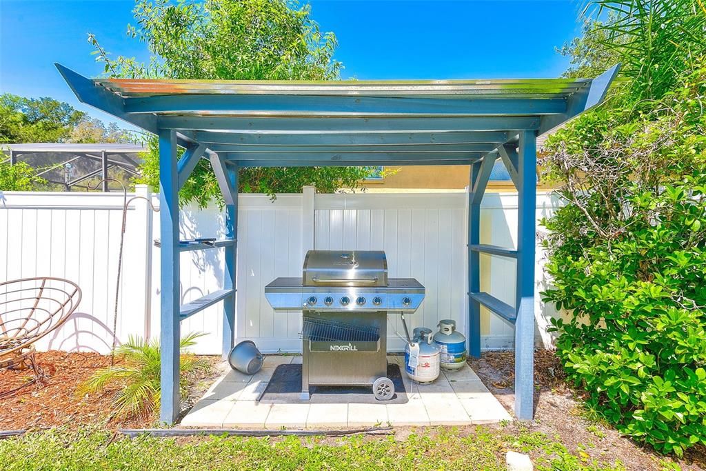 Active With Contract: $795,000 (5 beds, 3 baths, 2619 Square Feet)
