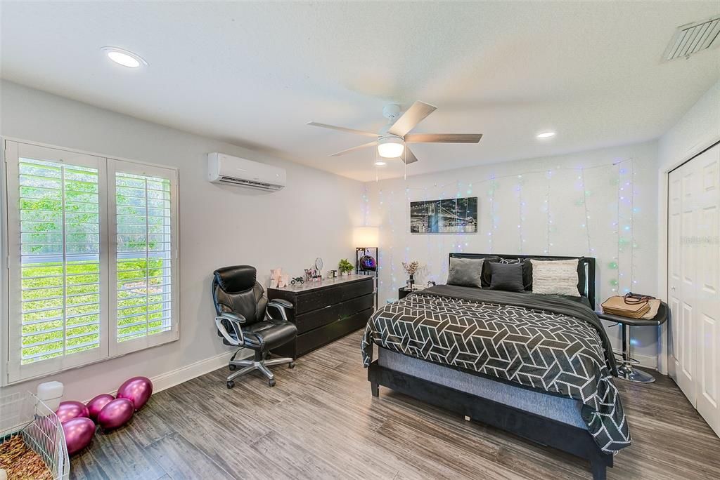 Active With Contract: $795,000 (5 beds, 3 baths, 2619 Square Feet)