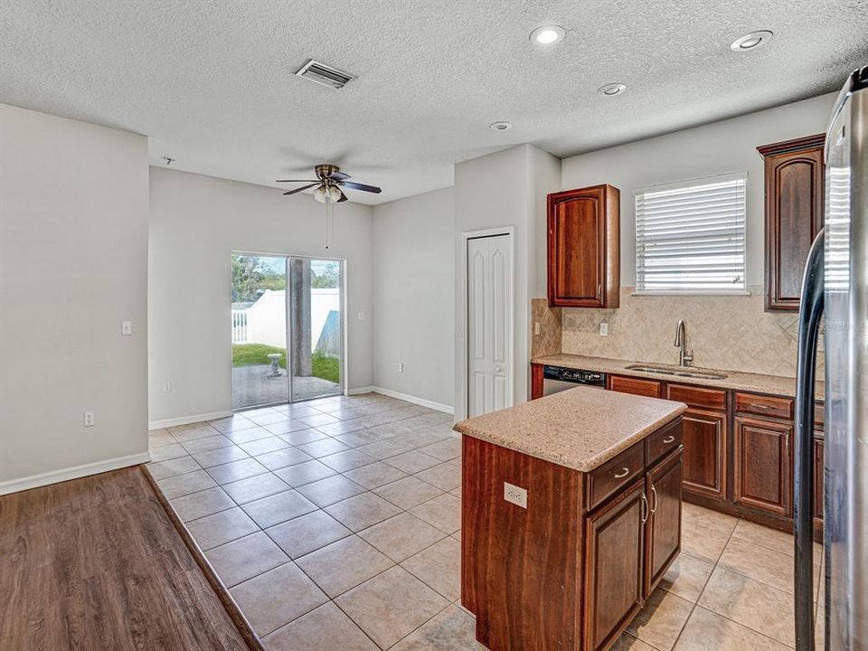 For Sale: $330,000 (3 beds, 2 baths, 1770 Square Feet)