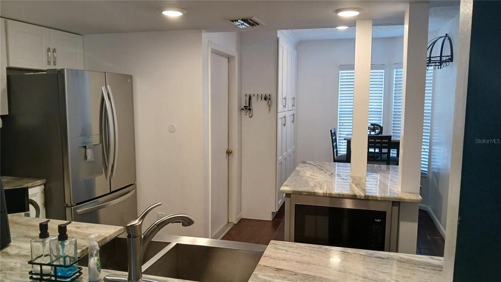 For Sale: $339,000 (3 beds, 2 baths, 1464 Square Feet)